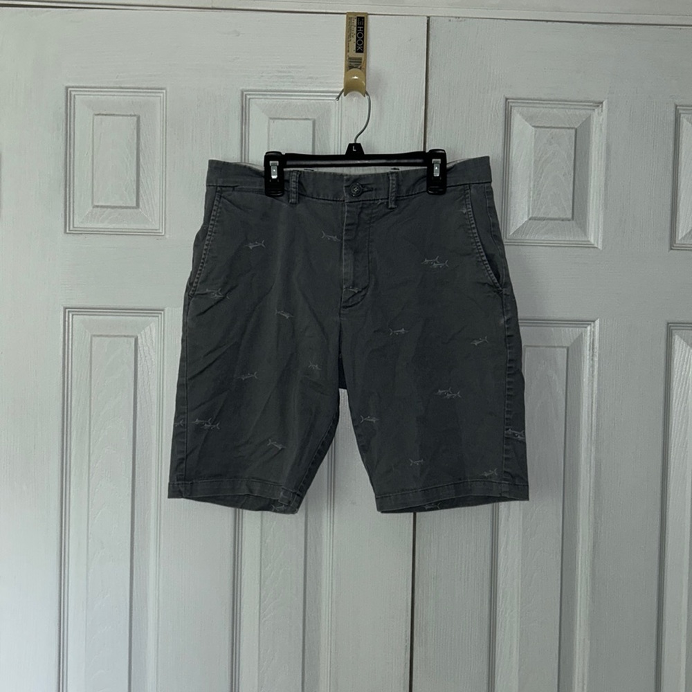 Old Navy Men's shark printed Khaki Shorts